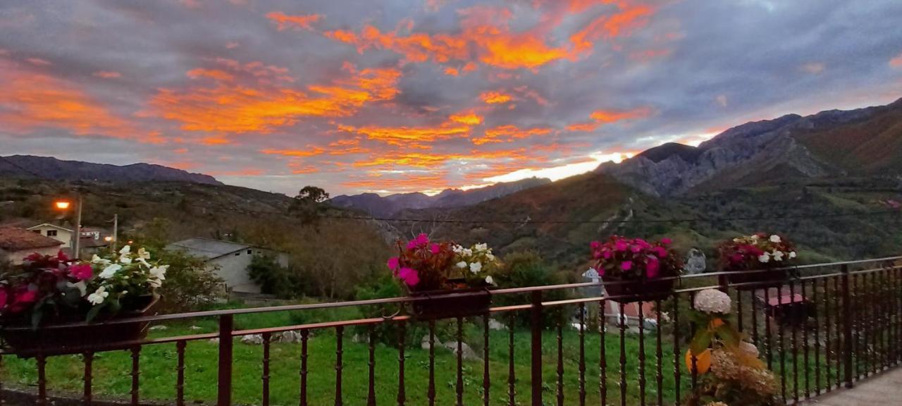 شقة Casa Vacacional La Belluga Canales  المظهر الخارجي الصورة